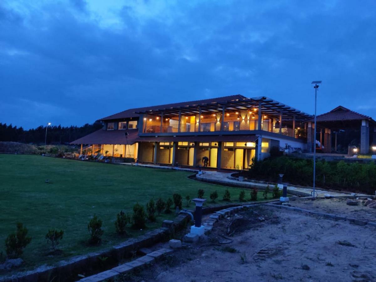 Hotel Biranji Aqua Retreat Chikmagalūr Zewnętrze zdjęcie