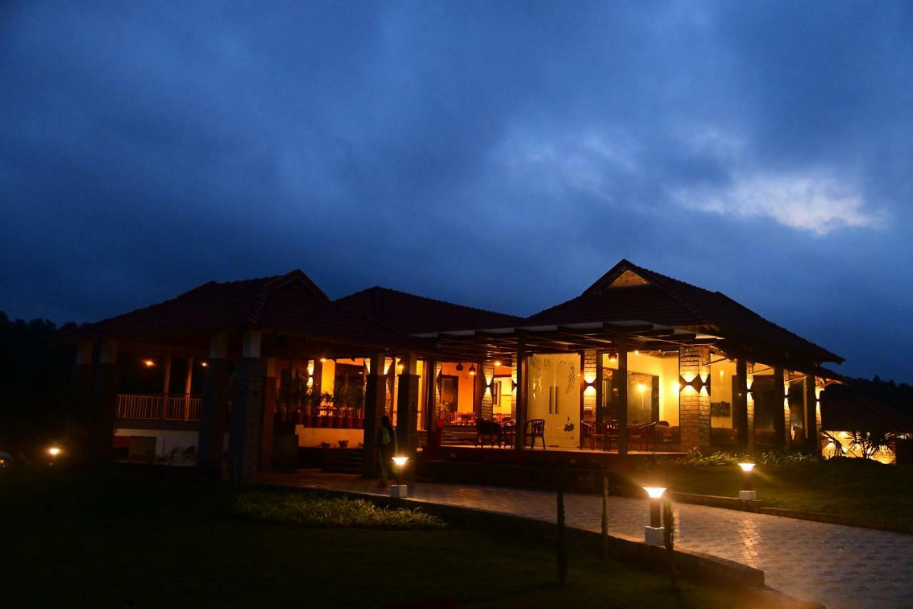 Hotel Biranji Aqua Retreat Chikmagalūr Zewnętrze zdjęcie