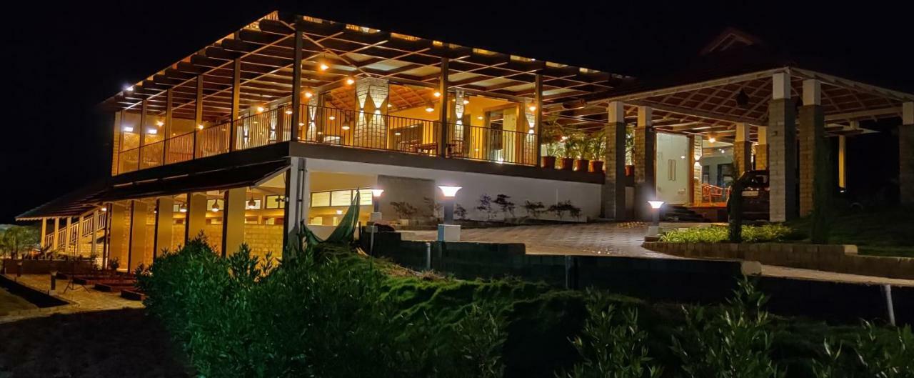Hotel Biranji Aqua Retreat Chikmagalūr Zewnętrze zdjęcie