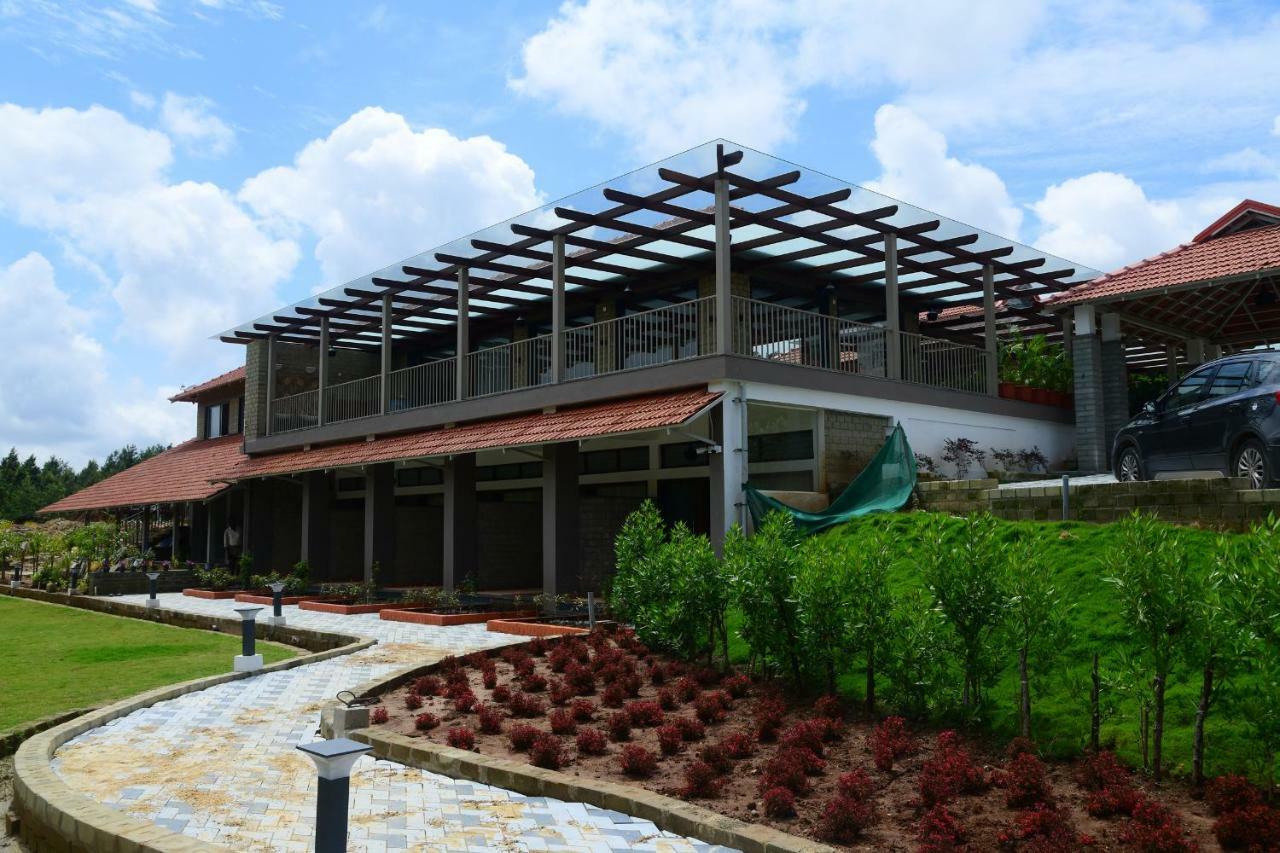 Hotel Biranji Aqua Retreat Chikmagalūr Zewnętrze zdjęcie