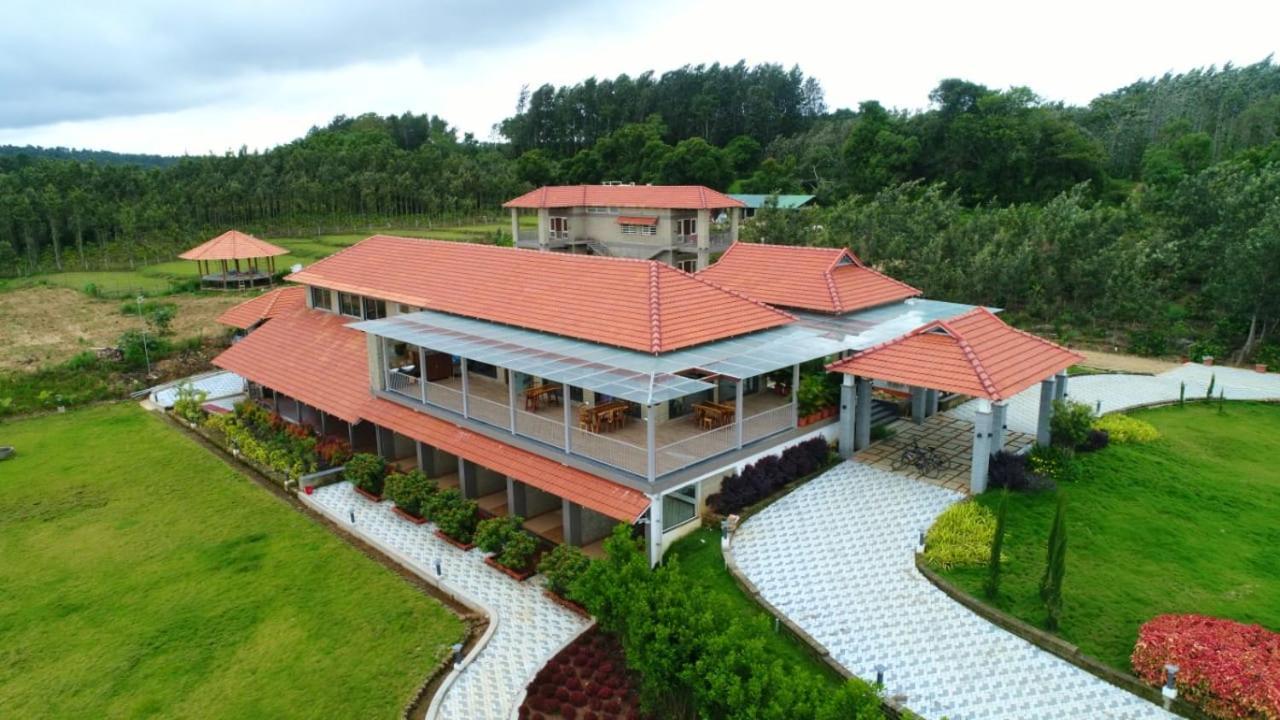 Hotel Biranji Aqua Retreat Chikmagalūr Zewnętrze zdjęcie